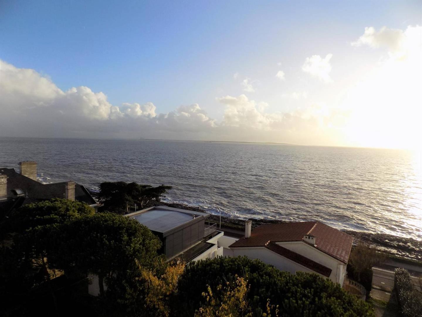 Royan - PLEINE VUE MER pour cet APPARTEMENT classé 2 étoiles - LES TAMARIS Extérieur photo